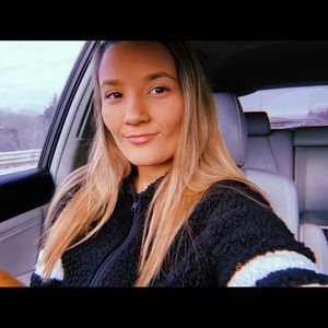 Meet your Posher, Meaghan